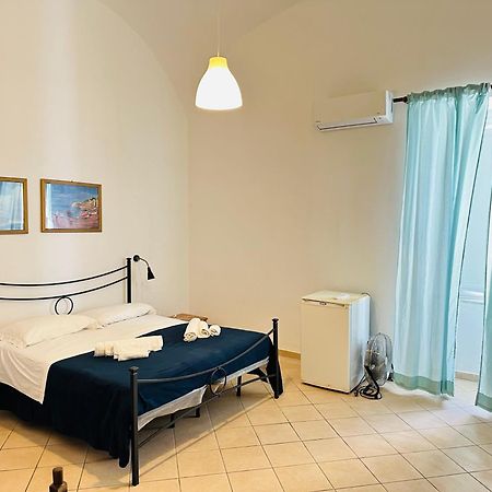 Clorinda - Immobilevante Ponza Esterno foto