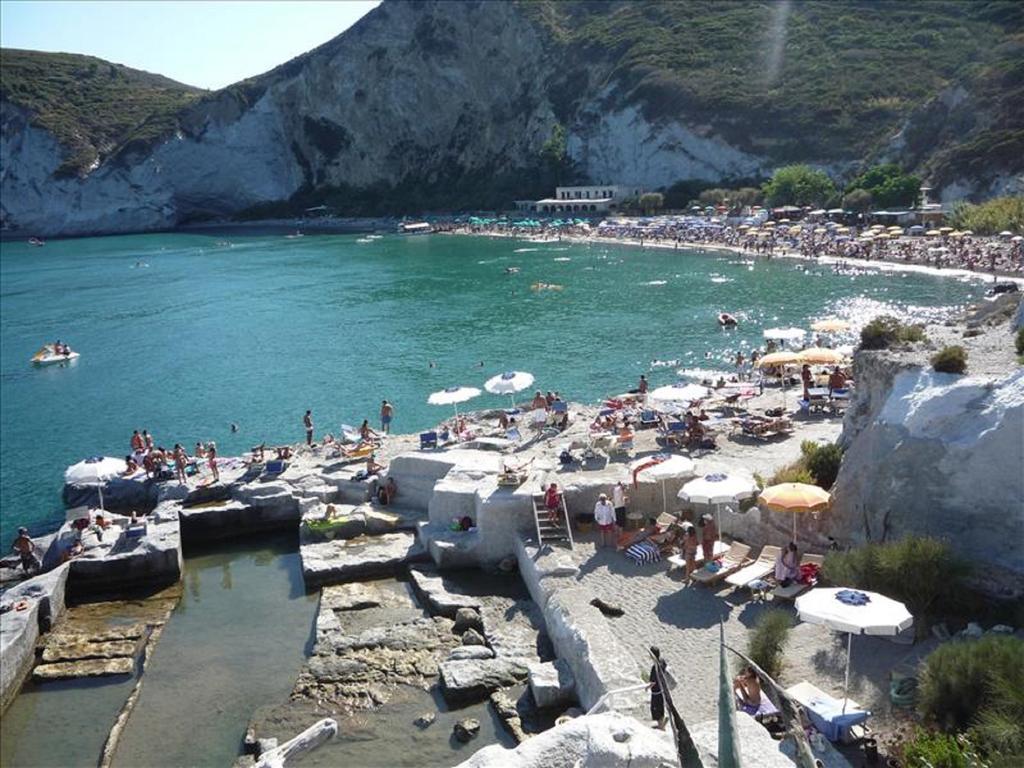 Clorinda - Immobilevante Ponza Camera foto