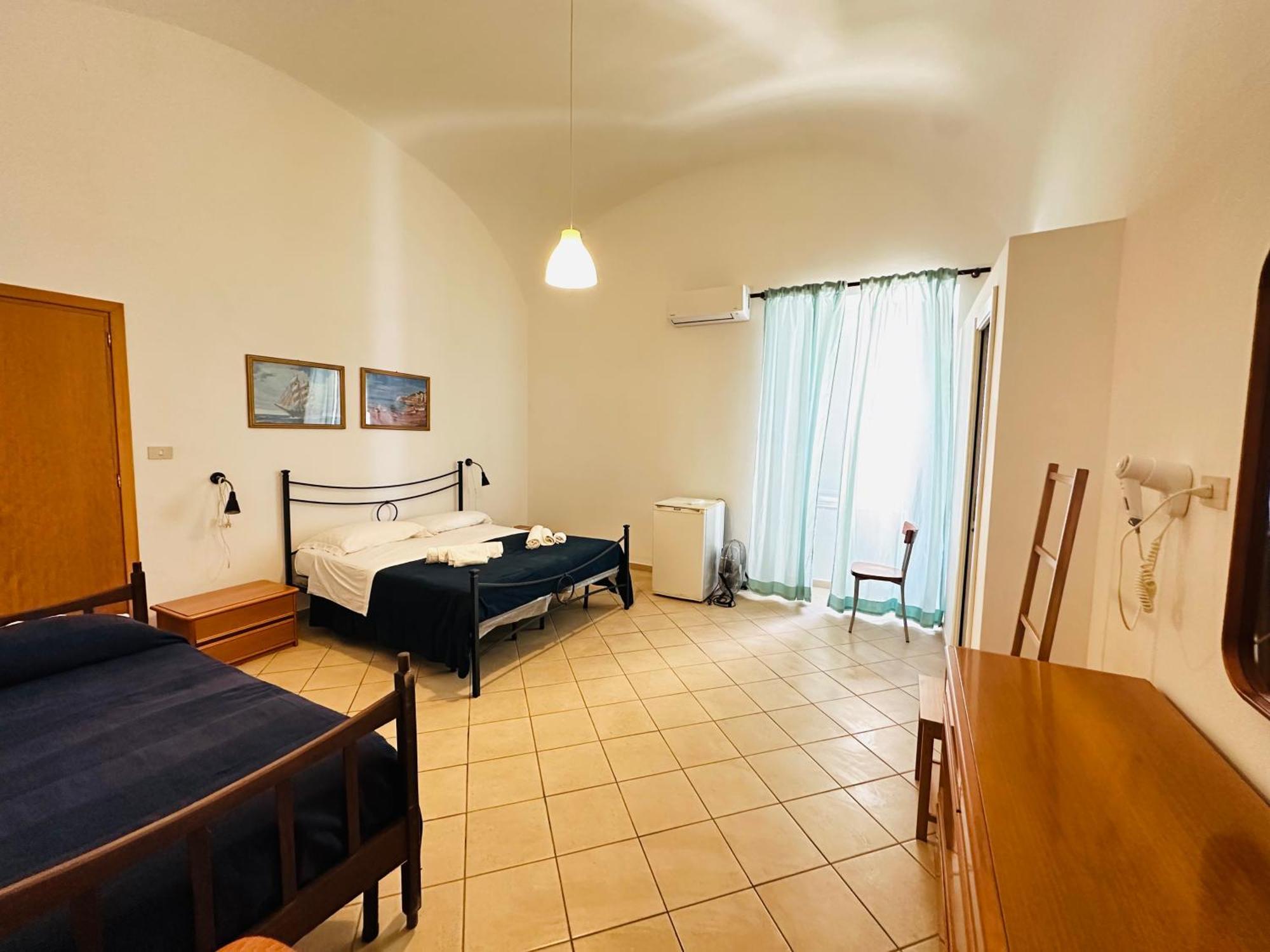 Clorinda - Immobilevante Ponza Esterno foto