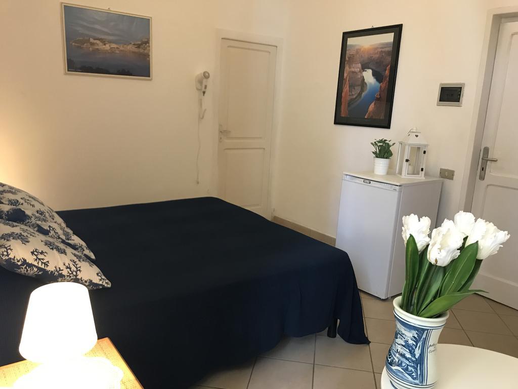 Clorinda - Immobilevante Ponza Esterno foto